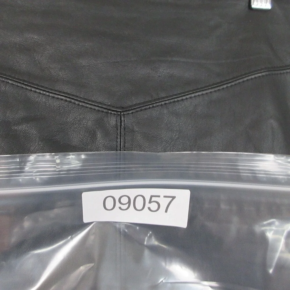 Express‎ Faux Leather Skirt Women 10 Black Chic Edgy Trendy Modern Sleek Moto